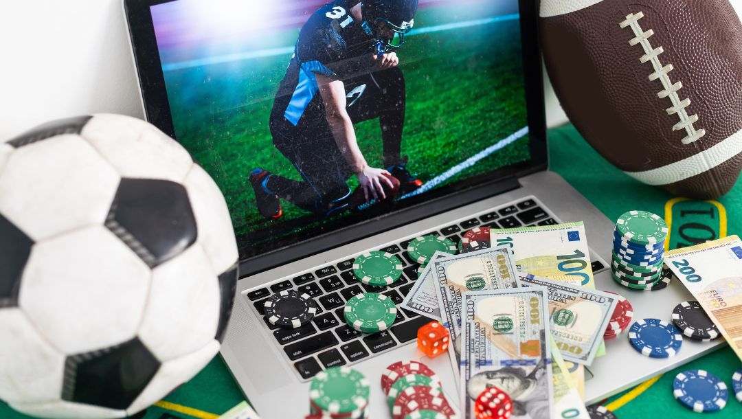 Live Poker vs Online Poker Which is the Better Experience Live Poker vs Online Poker Which is the Better Experience